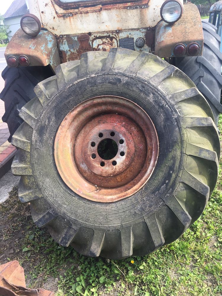 Продам колесо до комбайна Нива та до Т-150.