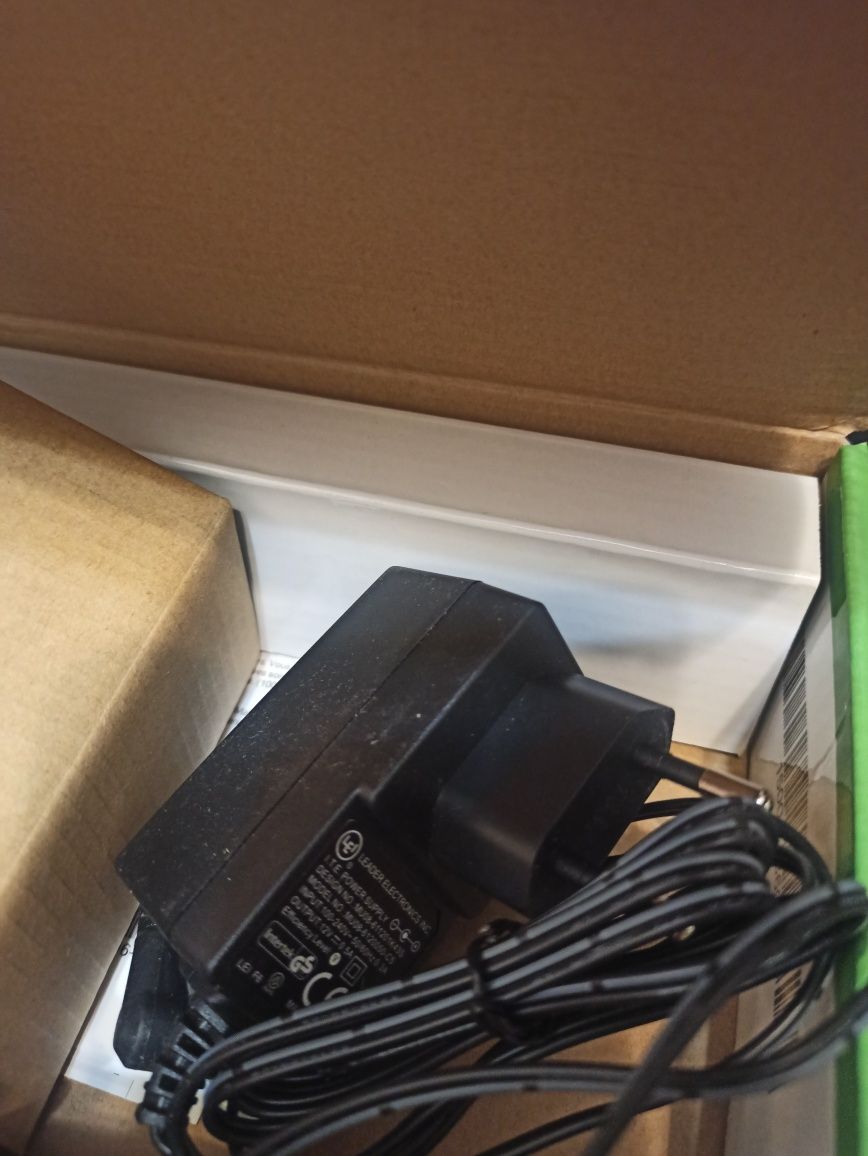 Комутатор мережевий CISCO SF100 (SF100D-16-EU)