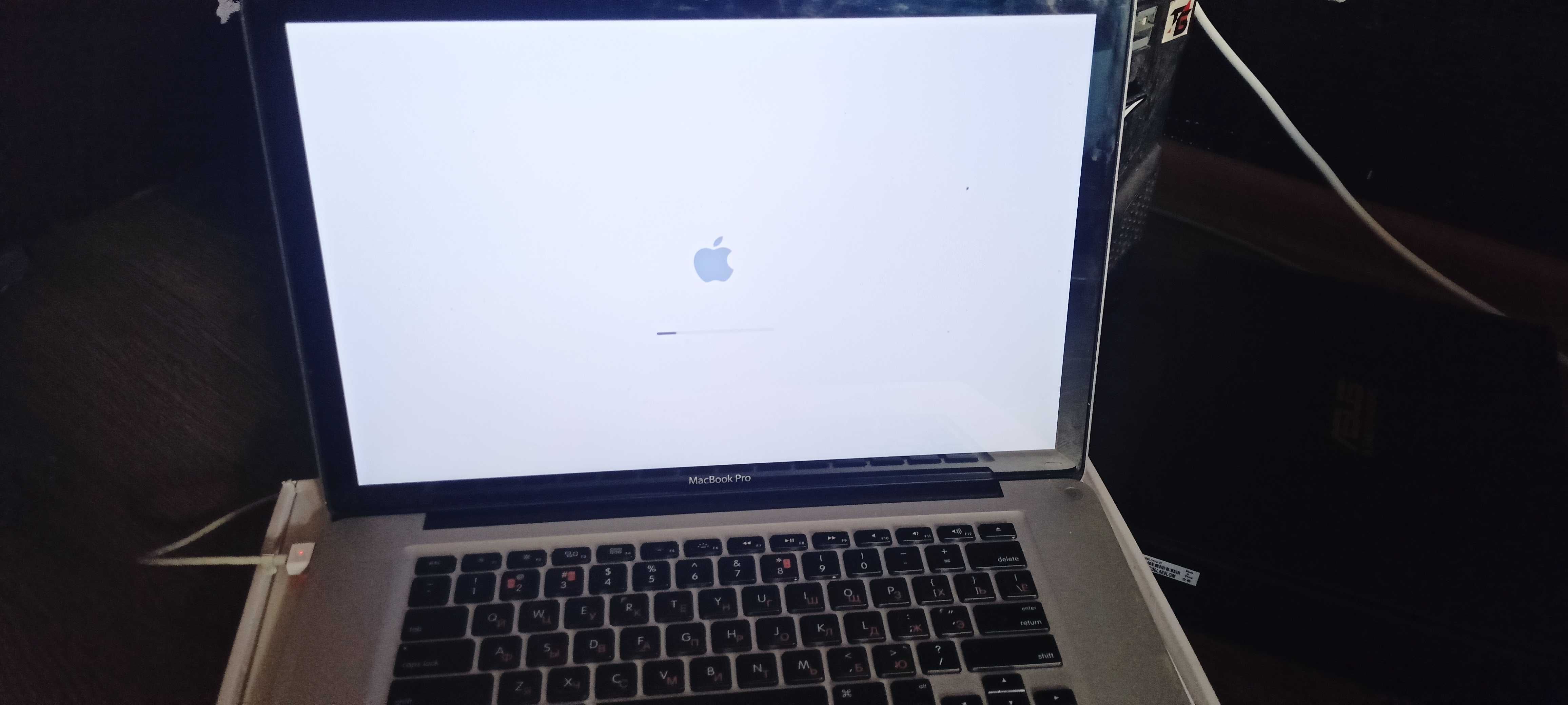 Ноутбук MacBook Pro  (15 inch, Early 2011)