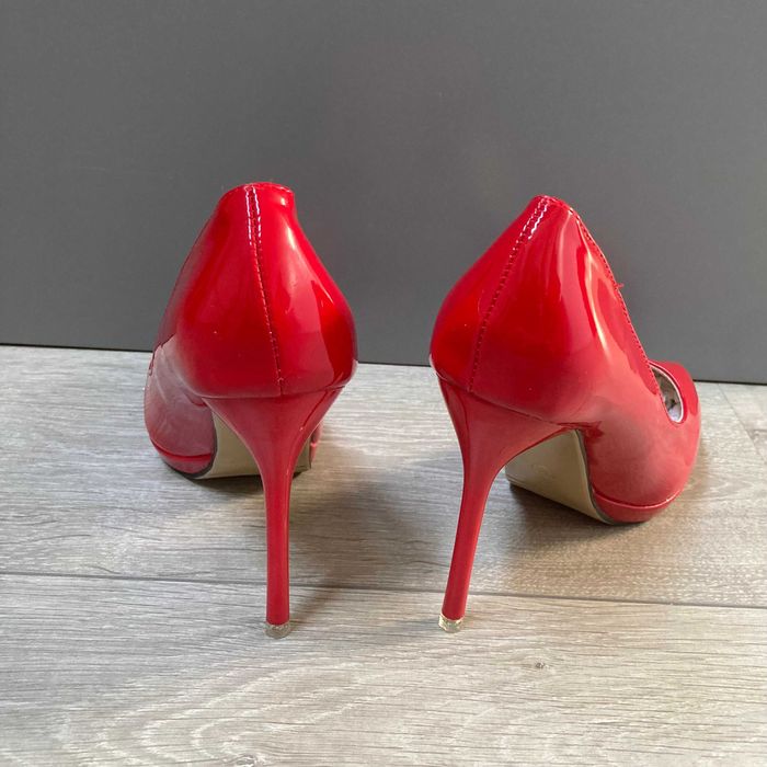 Szpilki czółenka lakierowane czerwone