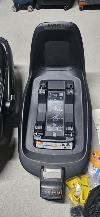 Nosidełko Maxi cosi Pebble Plus + baza