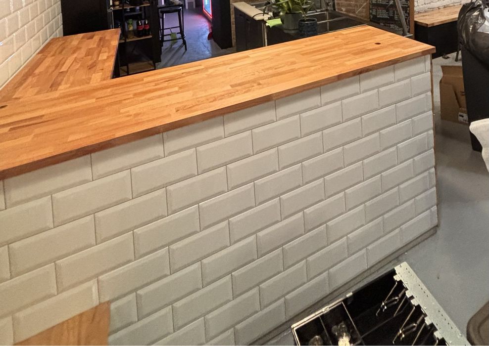 Lada sklepowa, restauracyjna. Dębowy blat.Bar wydawkowy gastronomiczny