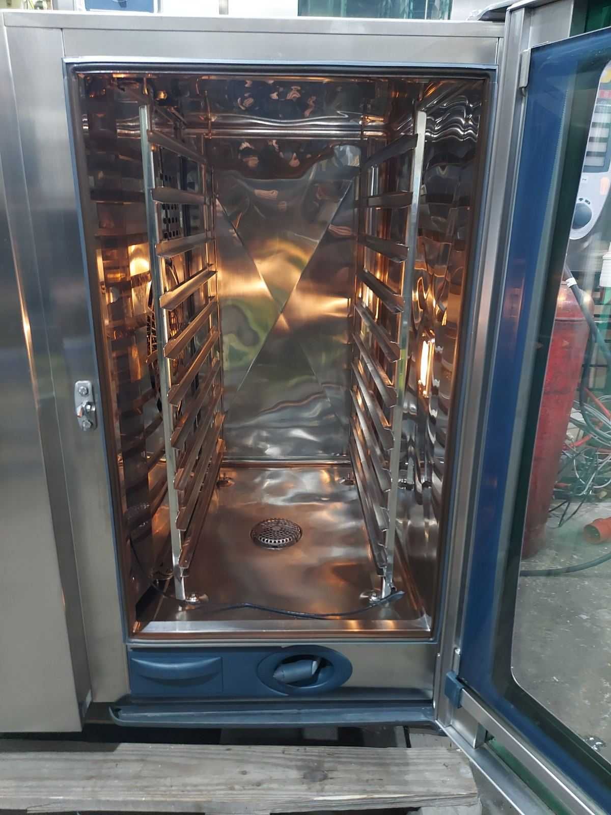 Пароконвектомат газовый Rational SCC 101, б/у