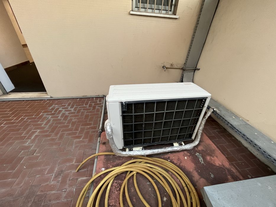 Ar condicionado. Usado.