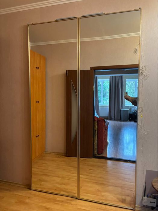 Продам 2 зеркала комплектом