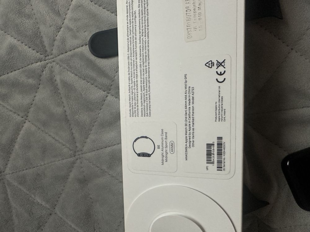 Apple Watch SE 2nd gen 44m na Gwaranacji zalany pierscien