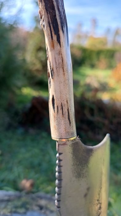 Nóż ręcznie kuty stal wysokowęglowa  militaria róg Bowie