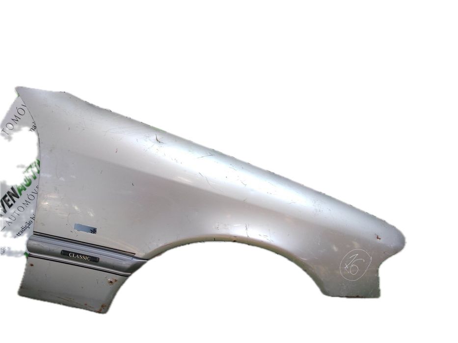 Guarda-lamas direito MERCEDES-BENZ Classe C (W202)