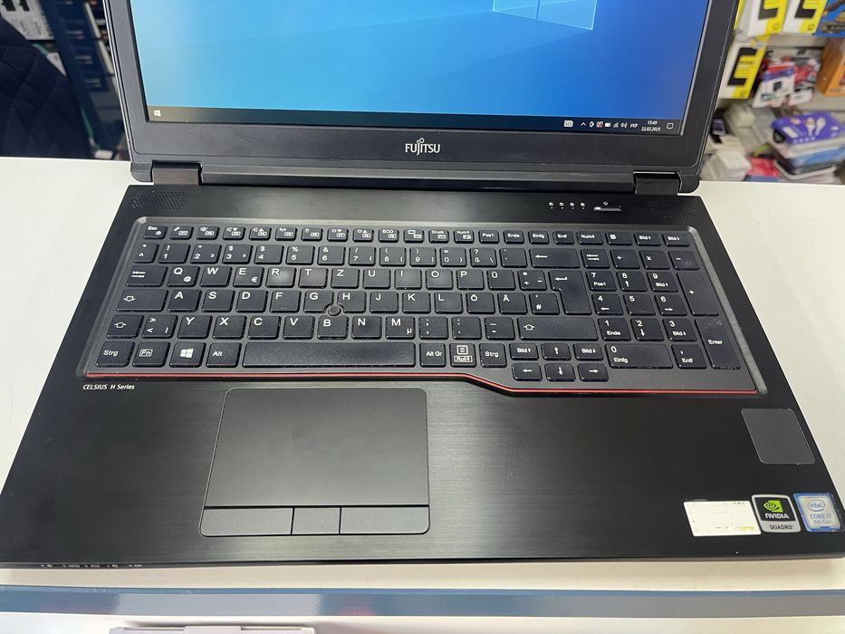 Fujitsu h780 intel i7 8750H/32gb ddr4/ssd 512gb/nvidia Quadro P600 4Gb
