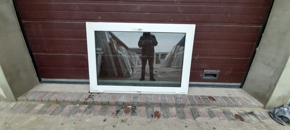 Okna poziome leżące uchylne pcv 155x107 używane garaż obora DOWÓZ KRAJ