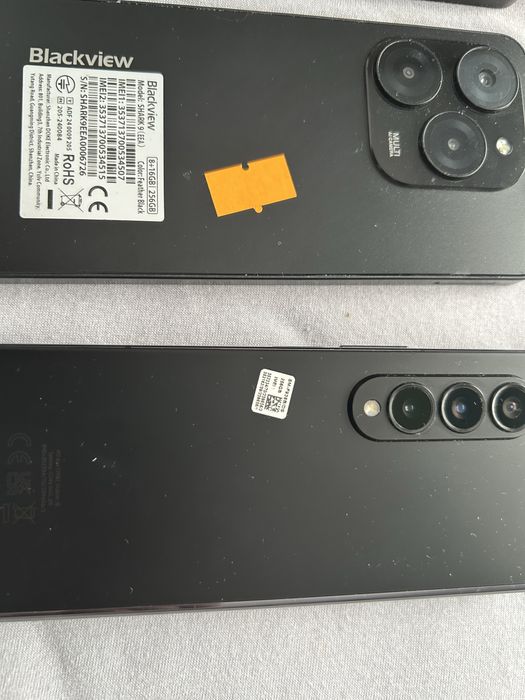 Motorola razr Samsung flip