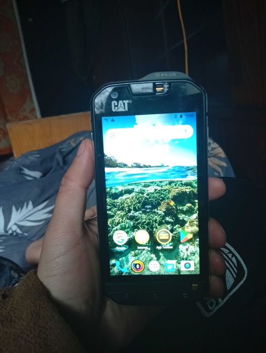 Телефон Катарпилер С 60