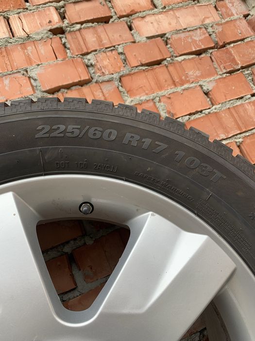 Диски з резиною зимова 225/60/17