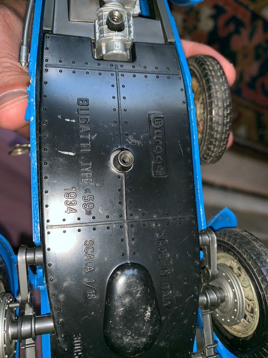 Miniatura Bugatti – Bburago