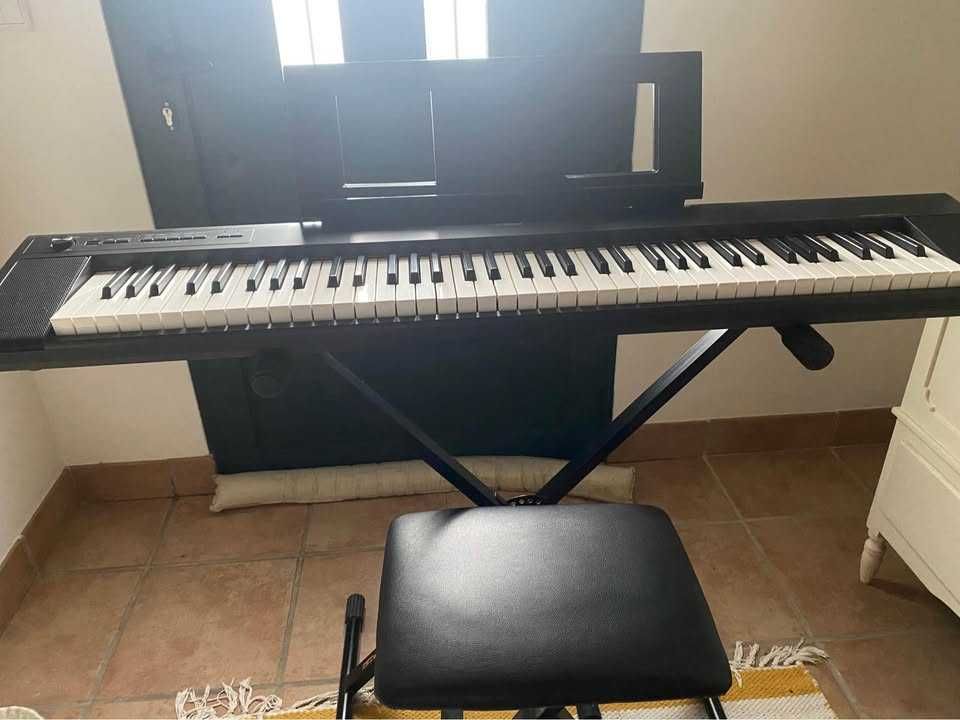 Yamaha Piaggero NP-32 Piano Digital