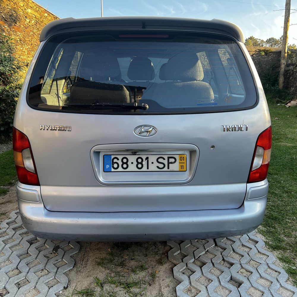 Hyundai Traject 2.0 CRDi GL 7 lugares