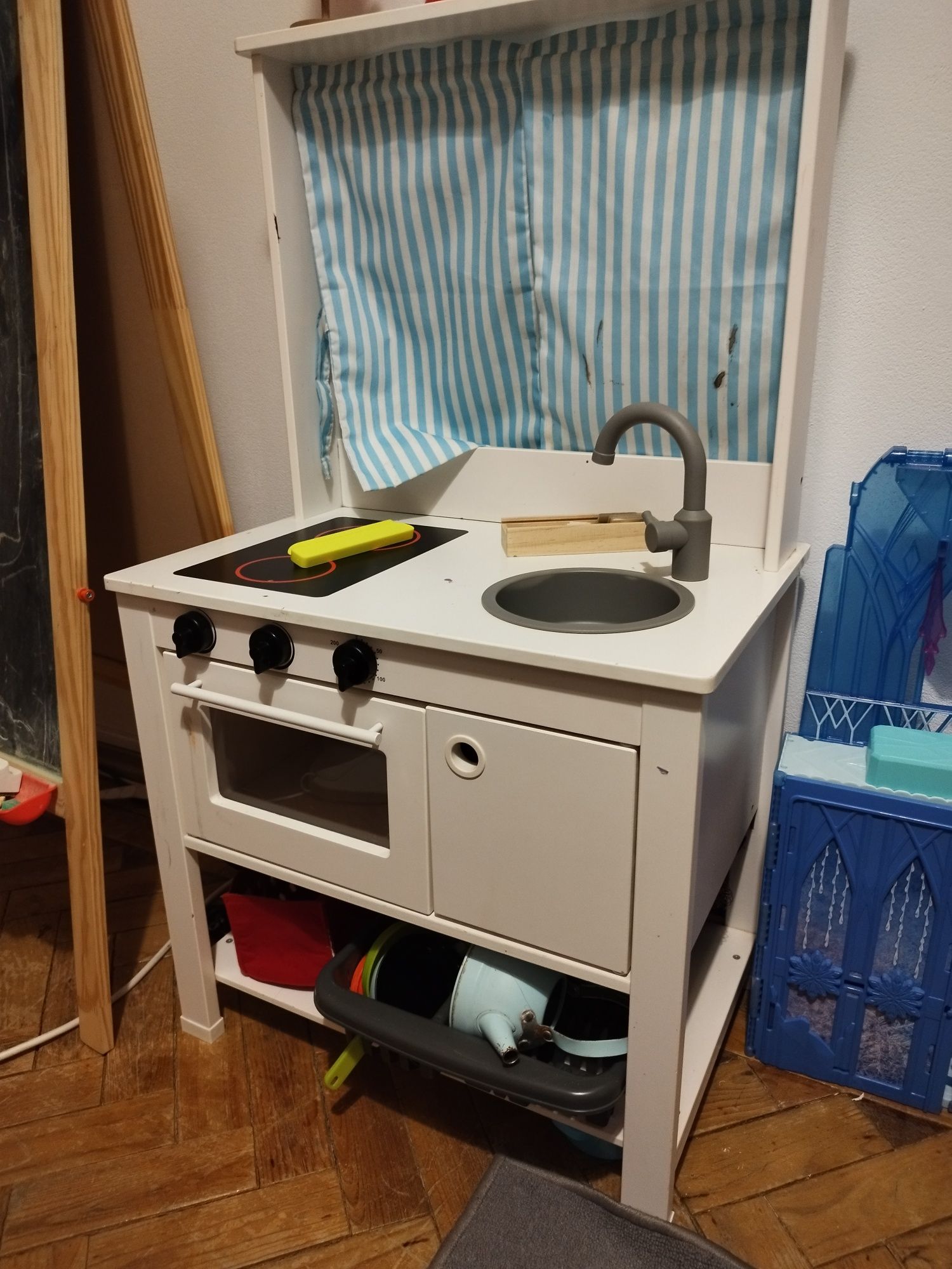 Cozinha IKEA + Triciclo