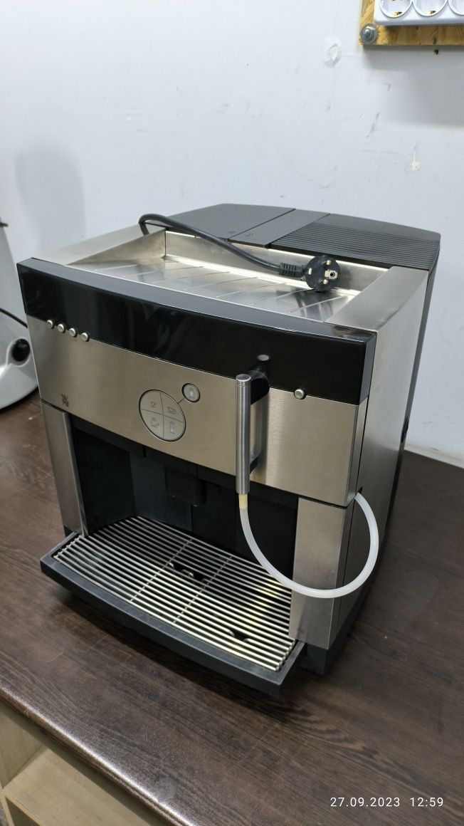 Кавомашина WMF 1000
