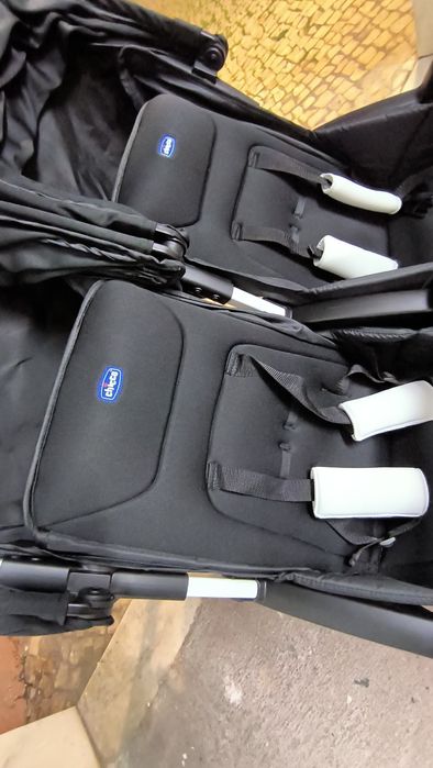 Carrinho de Bebé Gémeos CHICCO