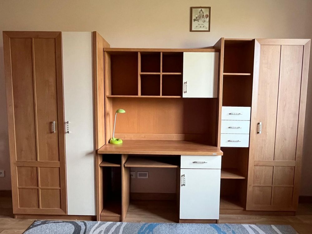 Zestaw mebli, meble do sypialni szafa, biurko szuflady, półka, ragał