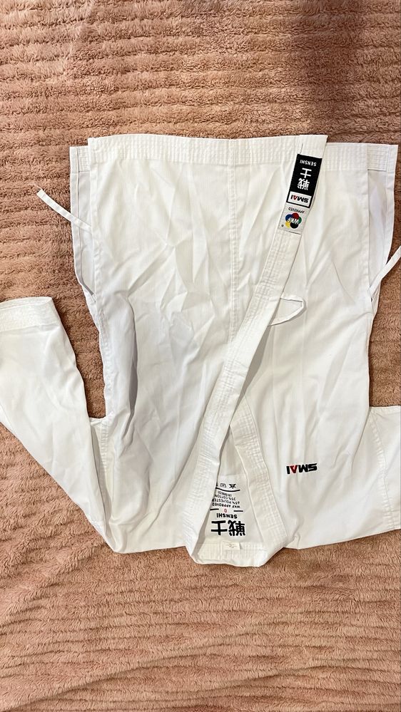Продам кімоно карате WKF 140 р