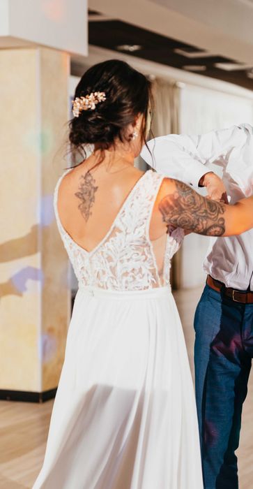 Suknia ślubna kolor Ecru szyta na zamówienie