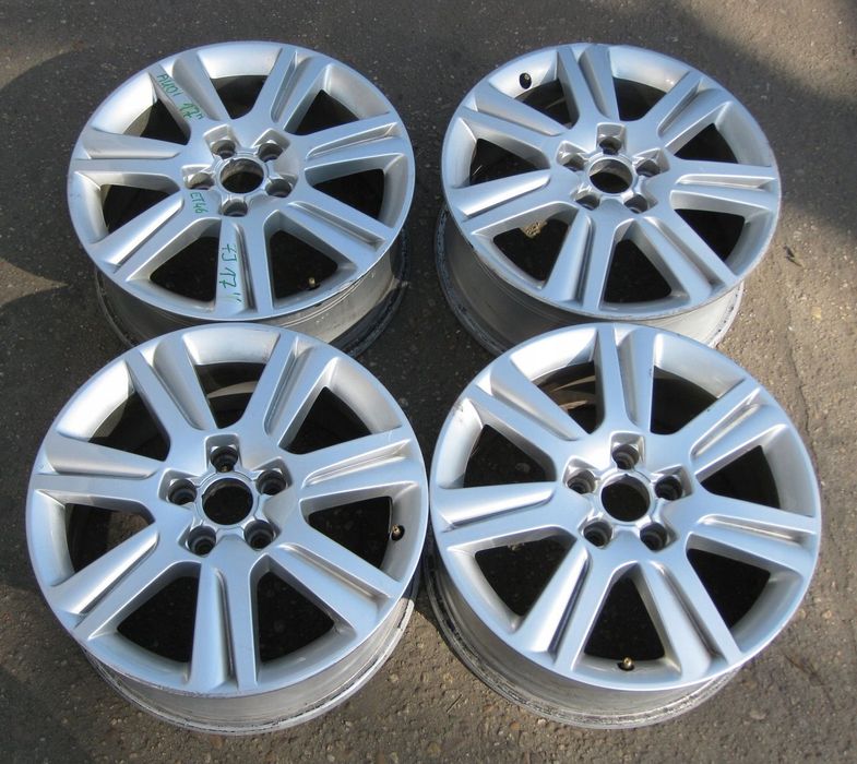 AUDI A4 B8 FELGI ALUMINIOWE 7 J x 17 ET46 5X112 8K0601025N KOMPLET