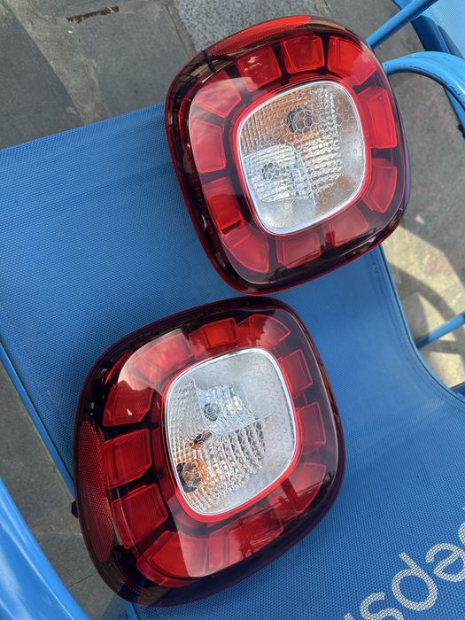 Продам лед фонарь на смарт 453 , в ідеальному стані!, модел 2019 рік!