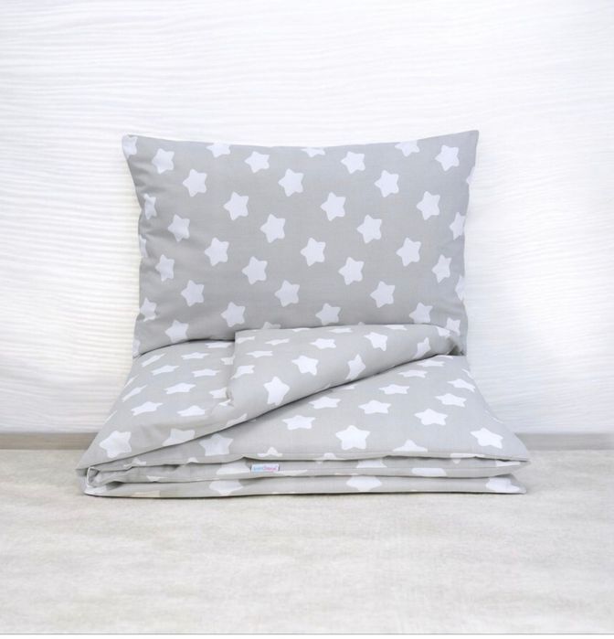 Nowa dziecięca pościel do łóżeczka Gwiazdki