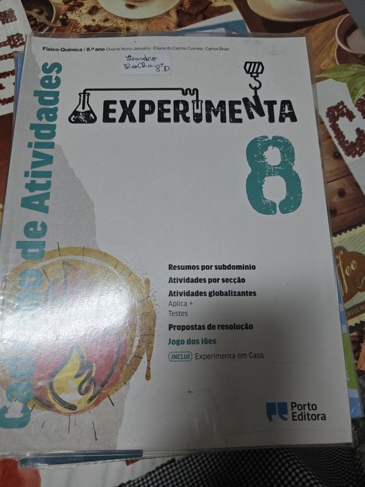 Vendo livros de fichas 8 ano