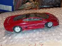 Model samochodu Jaguar XJ 220 Majsto 1:24