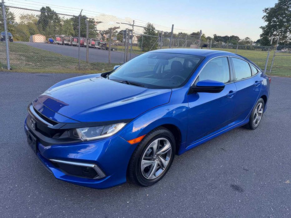 Honda Civic LX      2021