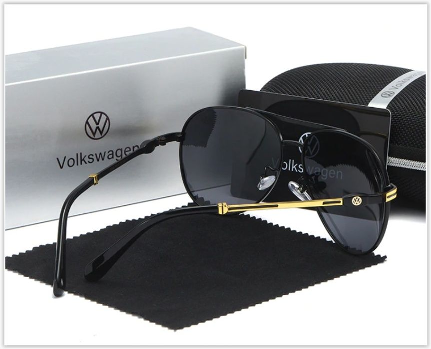 Óculos de sol Volkswagen "Novos na caixa"
