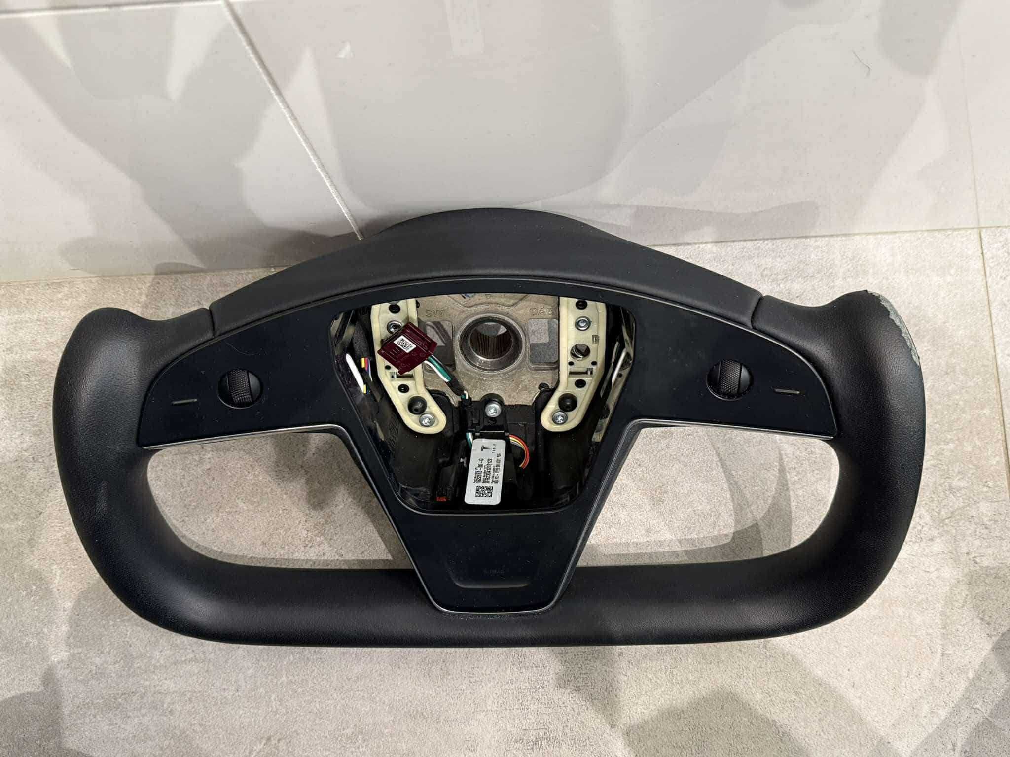 Kierownica YOKE Tesla X S plaid