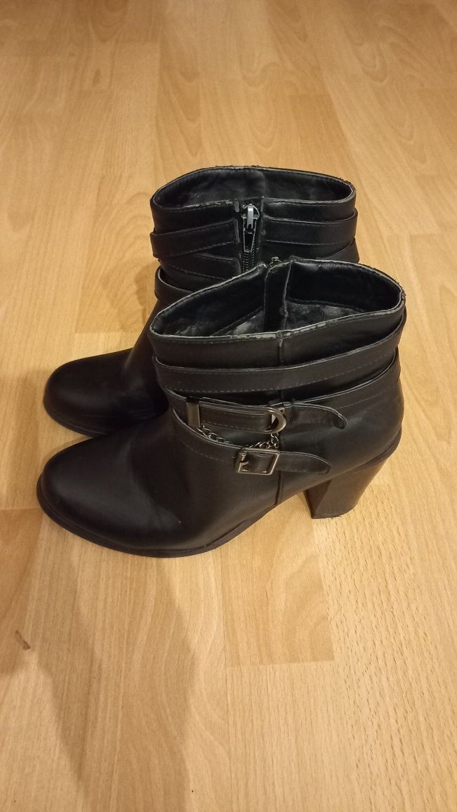 Buty/botki Jenny Fairy z CCC roz. 39/40