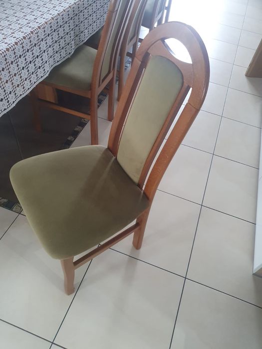 Krzesła 12 sztuk, cena za 1 to 50zl.