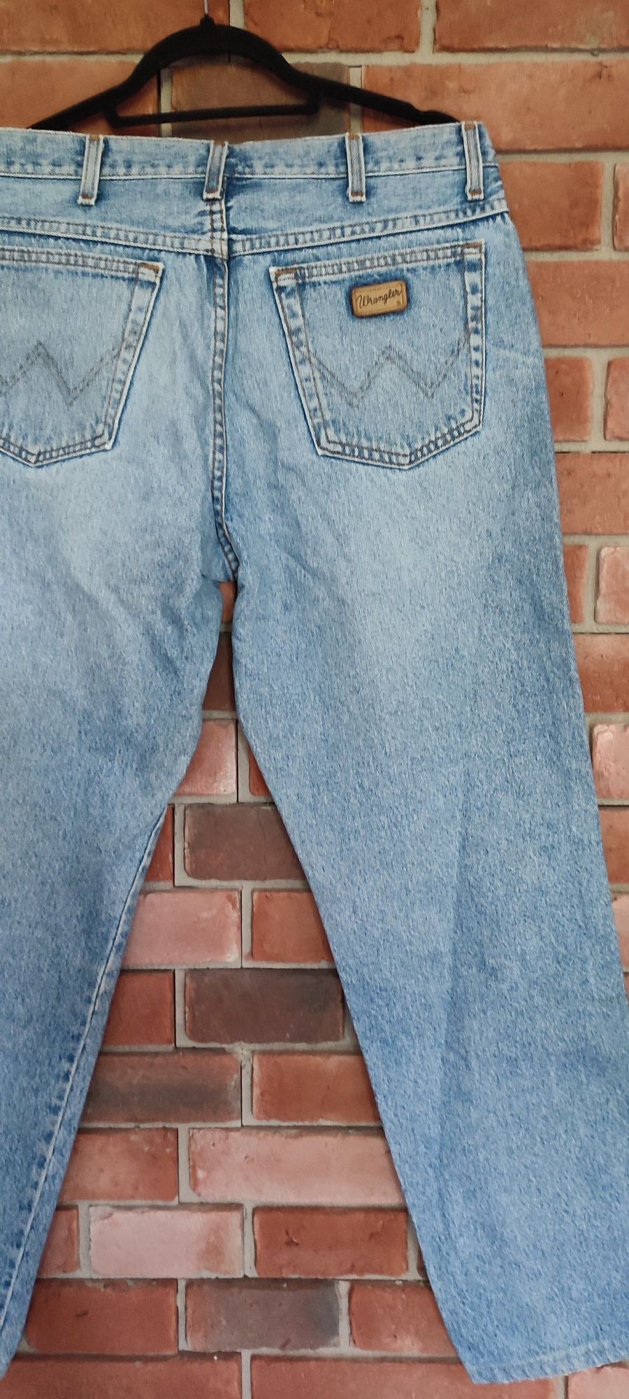 Męskie spodnie jeansowe Wrangler roz M.
