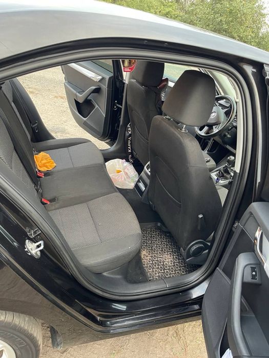 Терміново !!!Школа А7 2013 1,4 бендзин повінстю обслужена