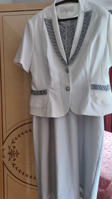 Костюм: сукня та піджак