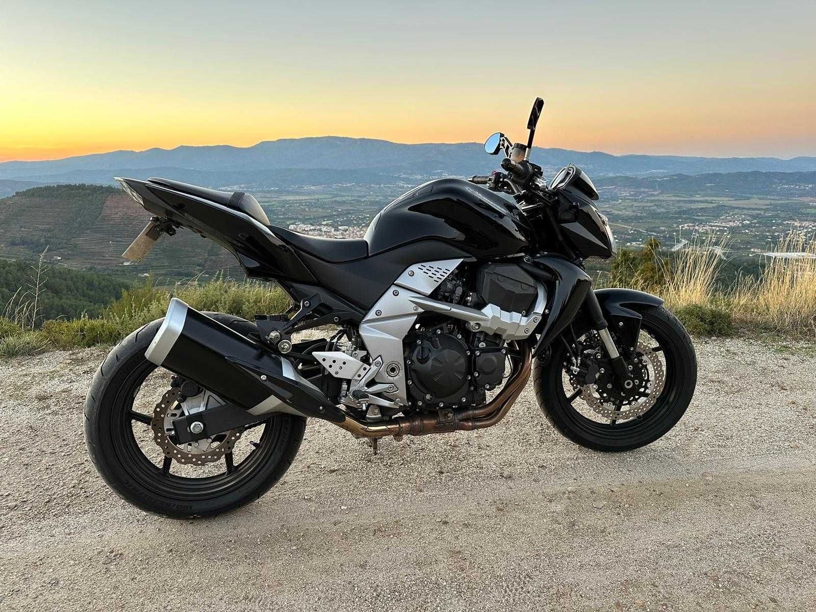 Kawasaki Z750 - Abril 2009 - Km 3.800