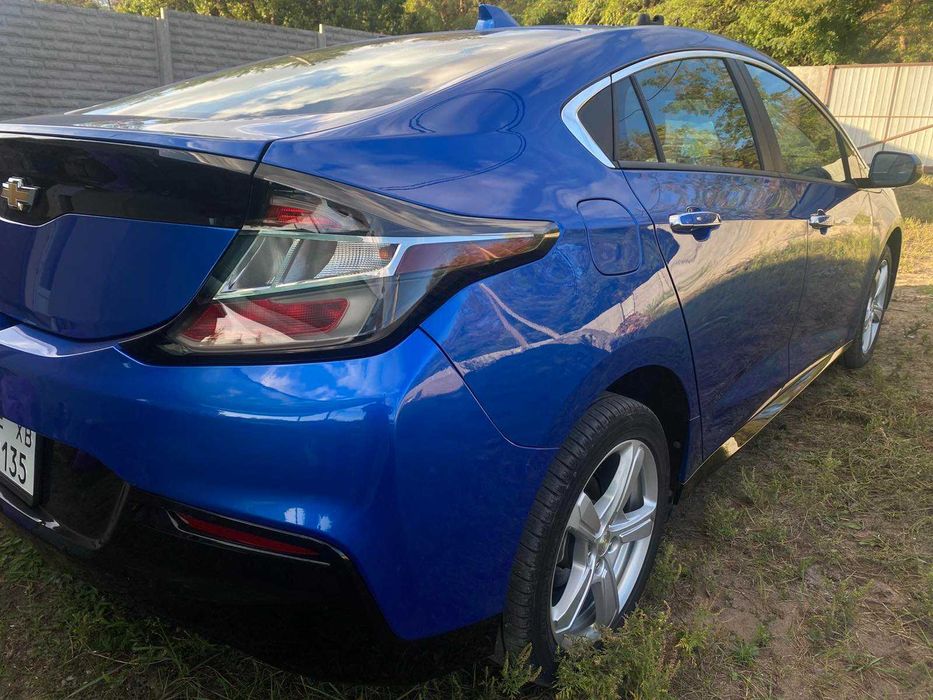 Продам Chevrolet Volt 2017