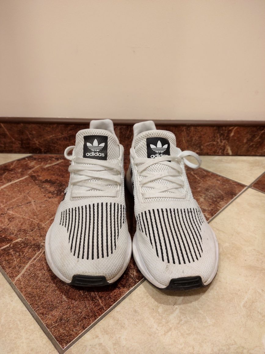 Buty adidas białe