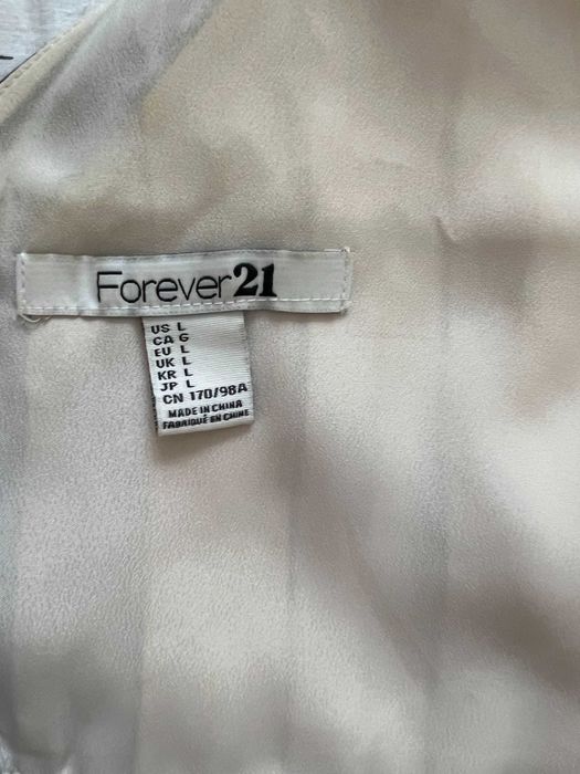 Плаття класичне.