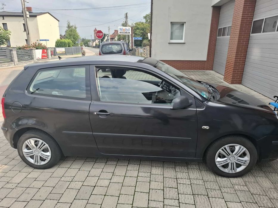 Sprzedam samochód na dojazd do pracy i do szkoły