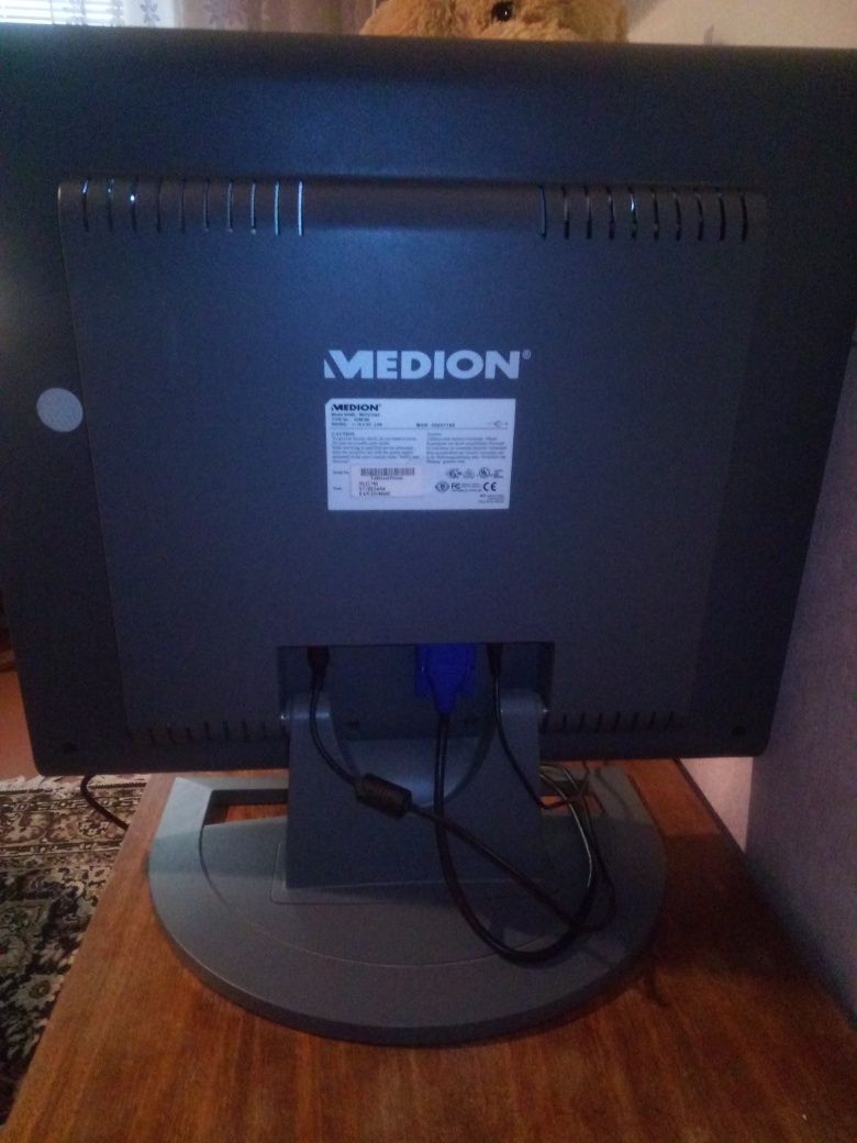 Medion19" встроенны динамики