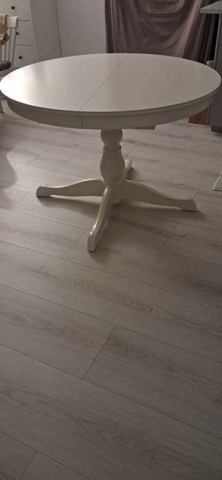 sprzedam biały okrągły elegancki stół do salonu