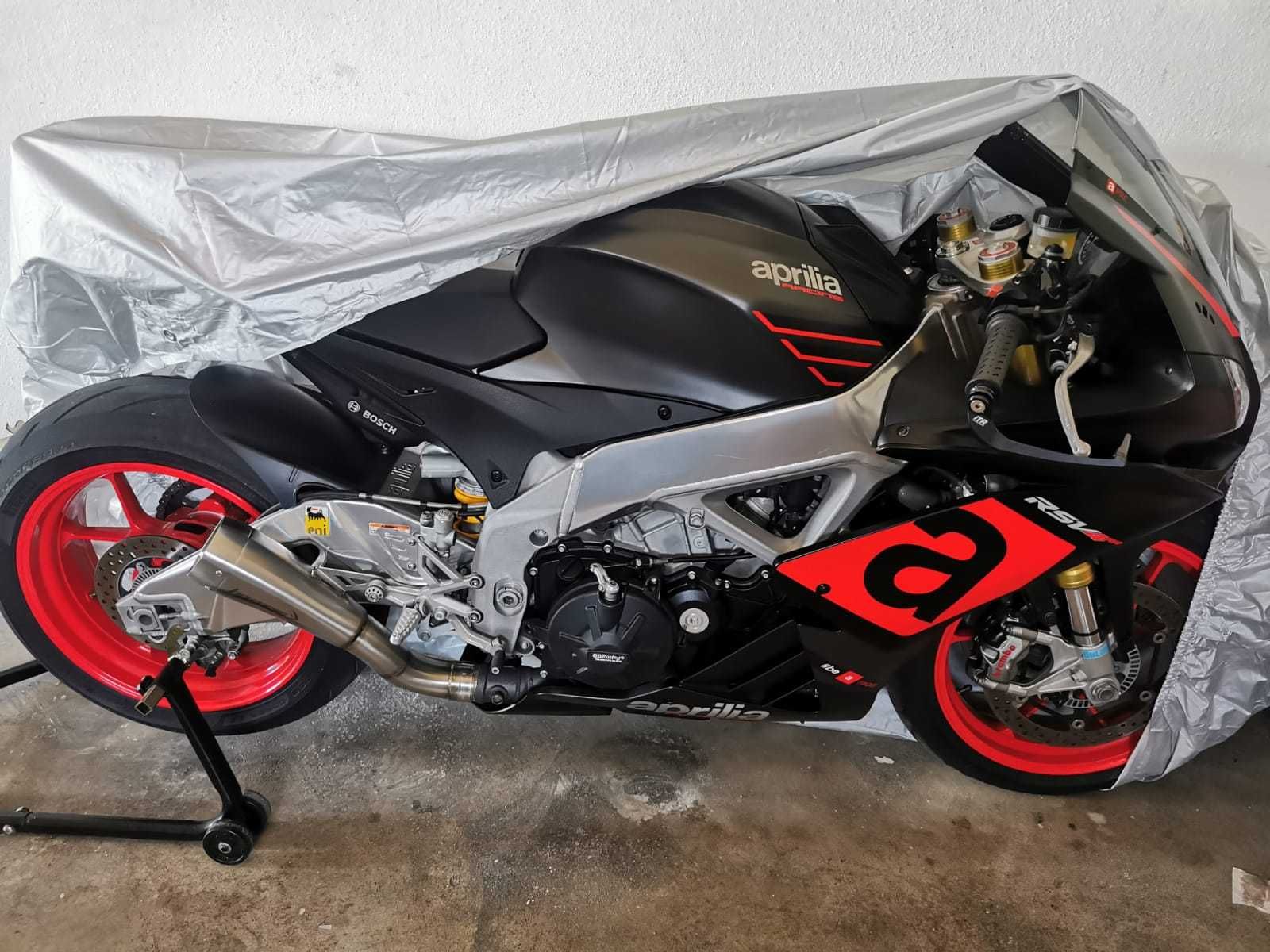 Aprilia rsv4 rr irrepreensível