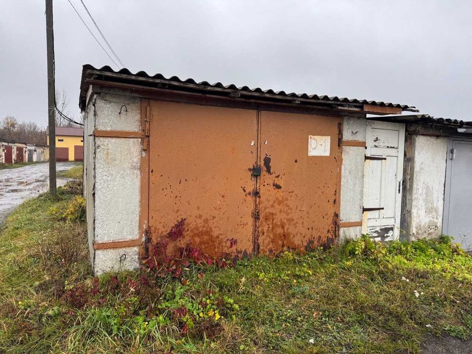 Продам гараж кооперативний в м. Шепетівка