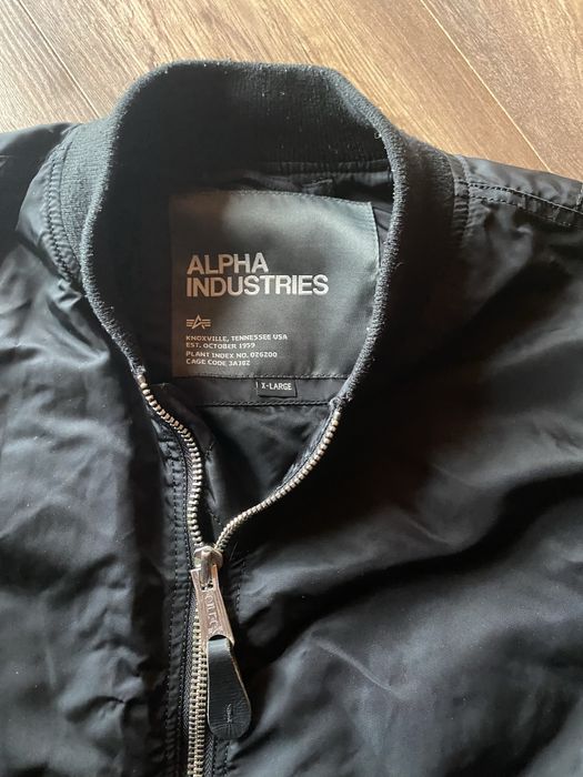Новий Бомбер alpha industries ідеал!!!