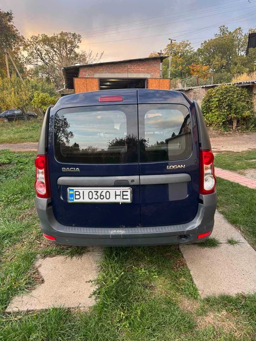 Dacia Logan MCV 2011 база
